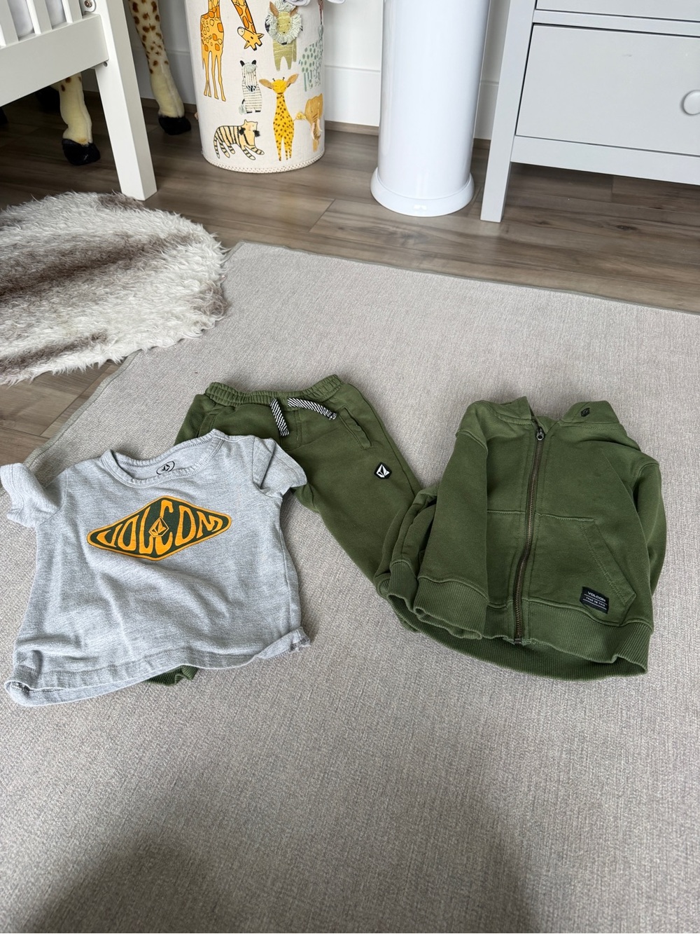 Volcom Green Zip Hoodie & Pants Set with Gray Graphic Tee - Kids